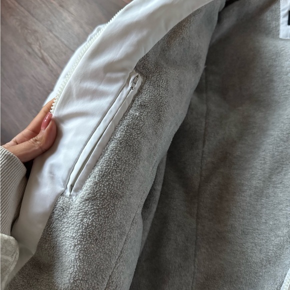 New York & Company White Puffer Jacket - Picture 5 of 7